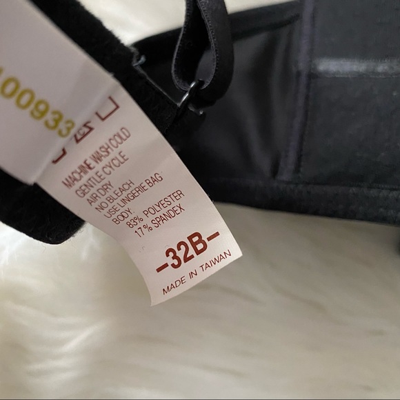 Low Plunging Neckline • Black Bra - Picture 5 of 7